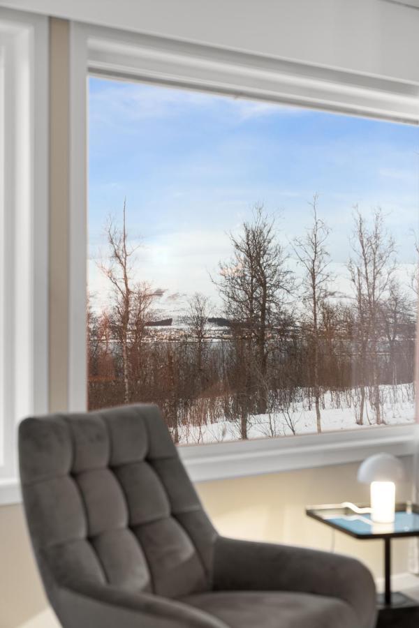 Enter Tromso - The Mountain View Apartment Exterior foto