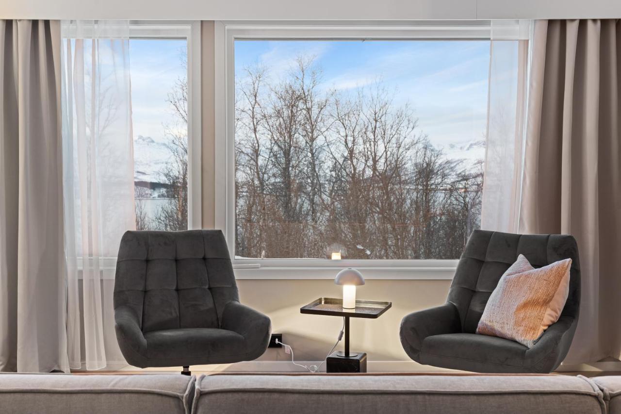 Enter Tromso - The Mountain View Apartment Exterior foto